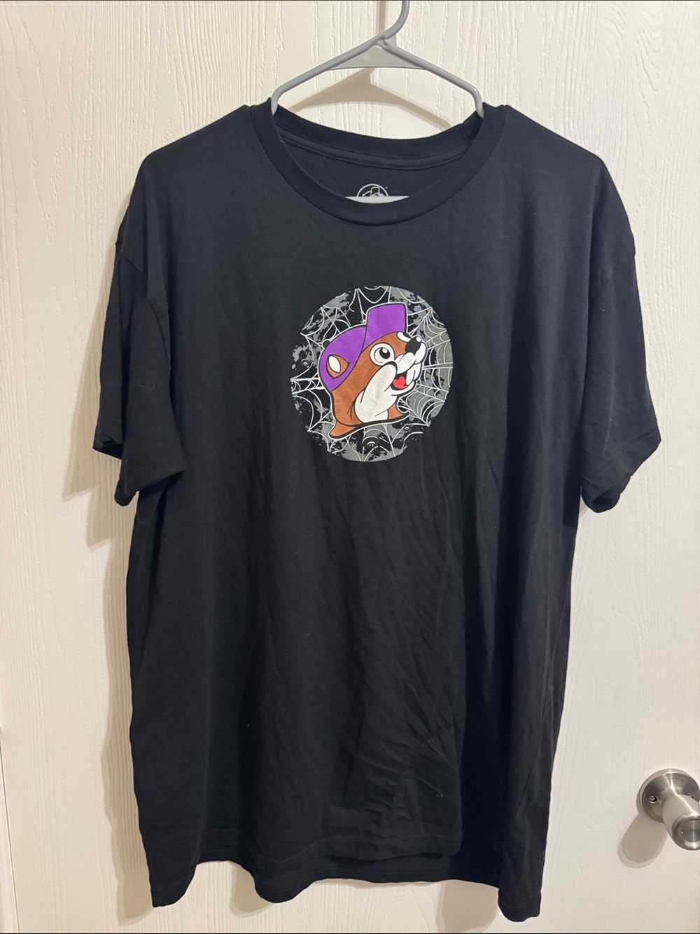 Buc-ees Halloween Glow In The Dark Short Sleeve T-Shirt Unisex XL NWOT Fall 202